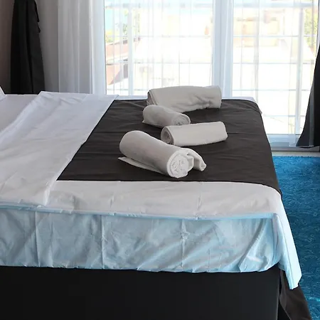 Silver Continent Auberge de jeunesse *